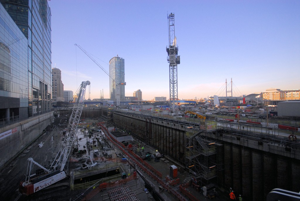 Canary-Wharf-London-Crossrail-construction
